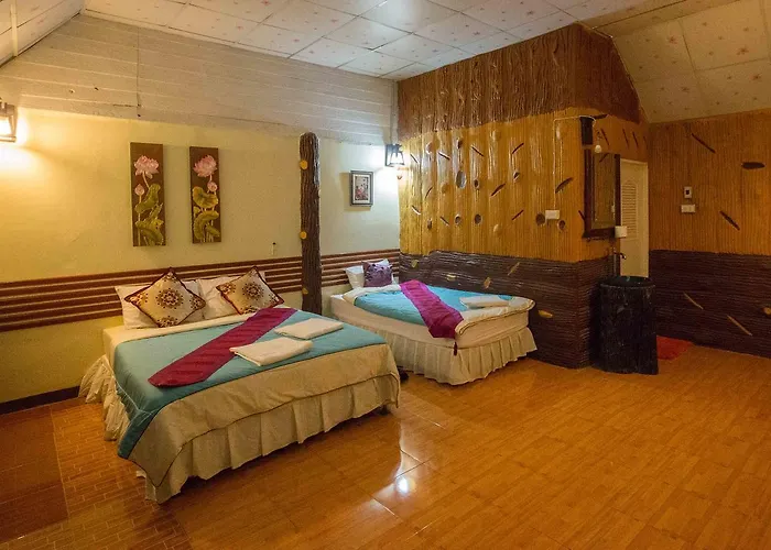 รีสอร์ท Tanihill 3*