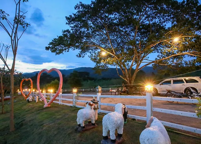 Tanihill 3* สวนผึ้ง
