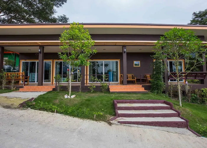 Tanihill 3* สวนผึ้ง