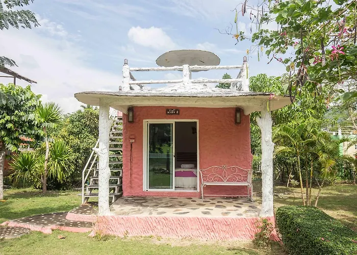 รีสอร์ท Tanihill 3*
